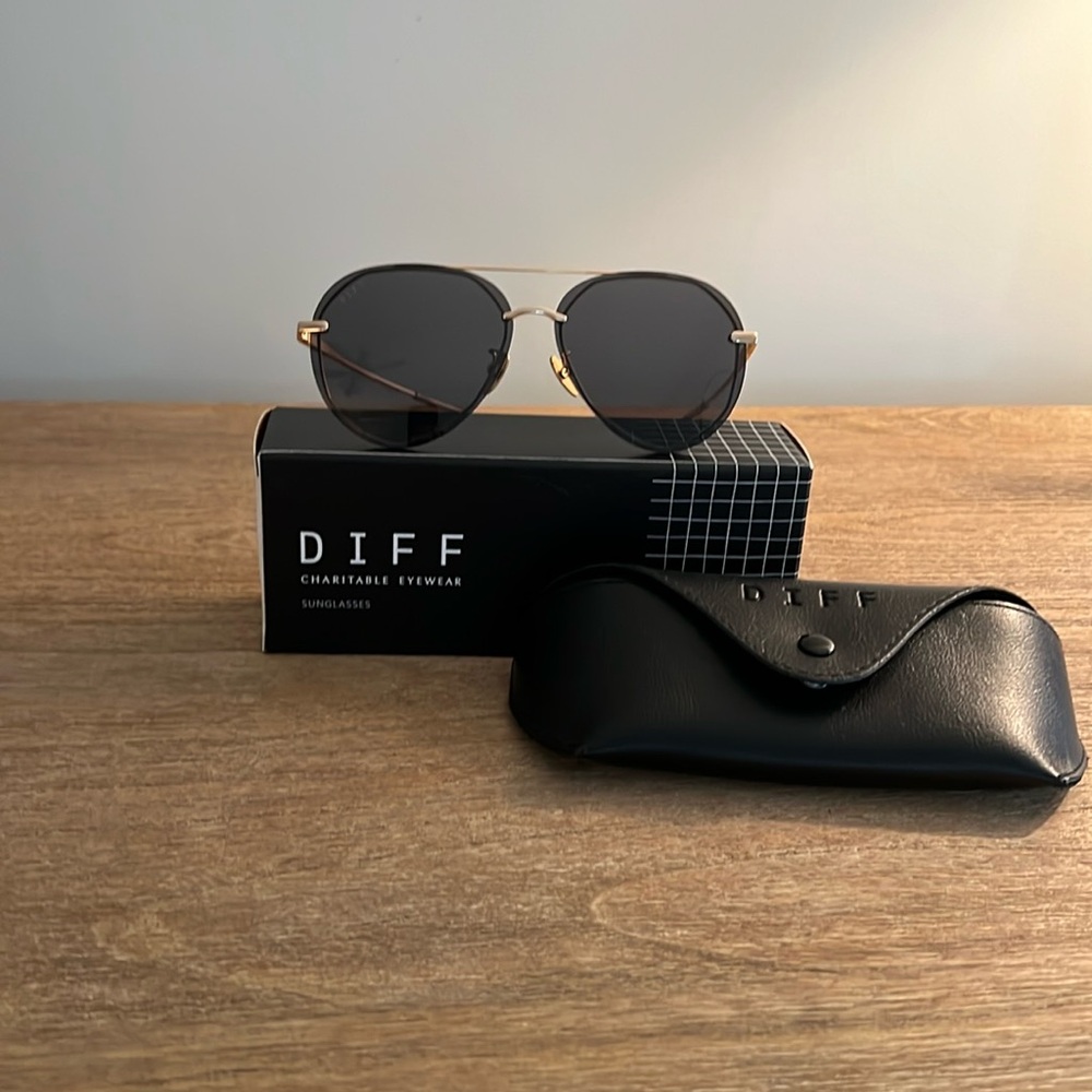 DIFF Lenox Aviator Sunglasses
